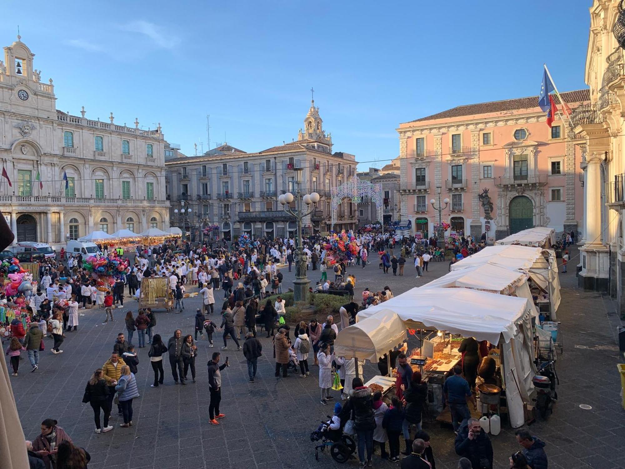 La Suite Di Piazza Dell'Universita كاتانيا المظهر الخارجي الصورة