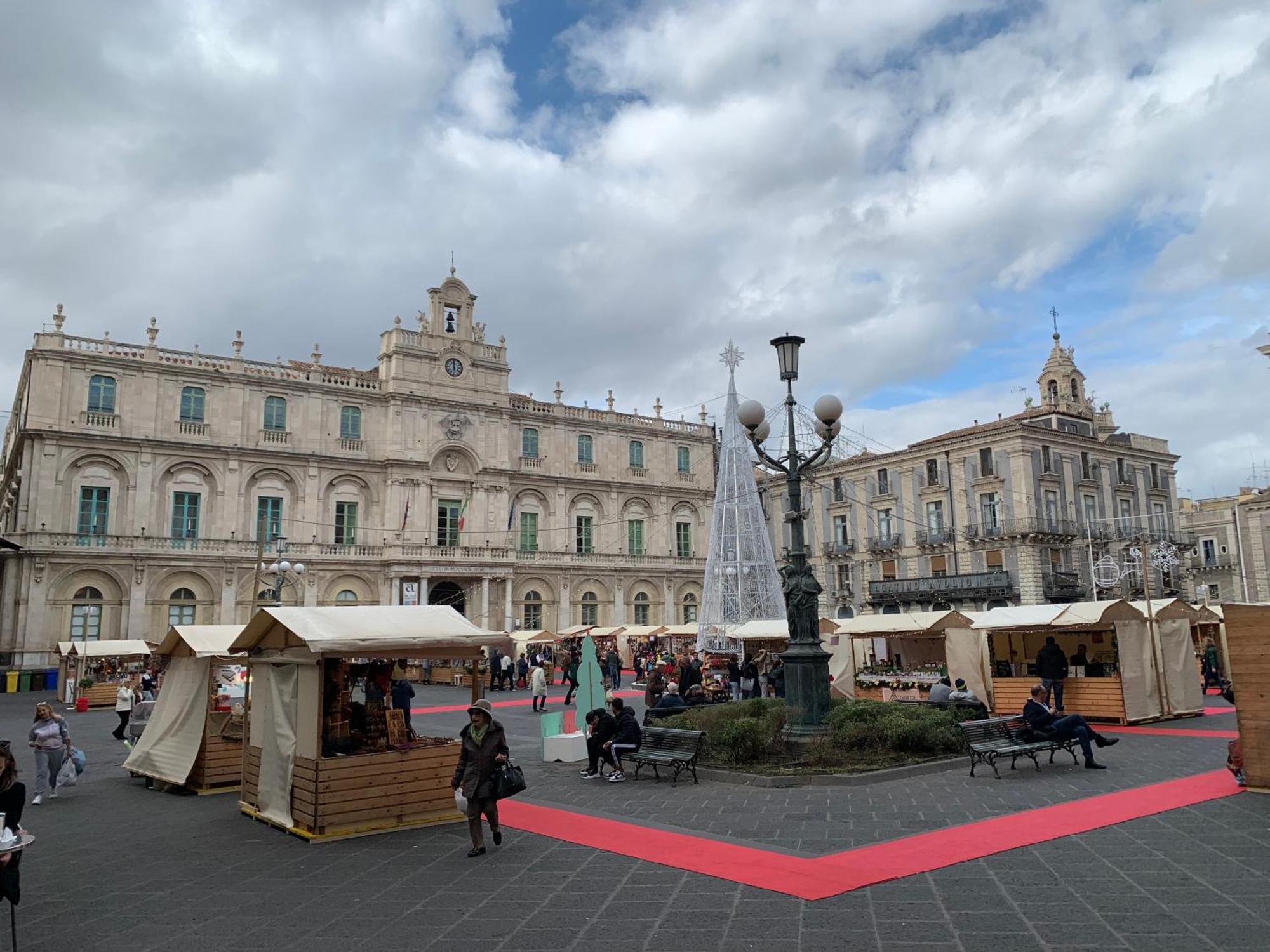 La Suite Di Piazza Dell'Universita كاتانيا المظهر الخارجي الصورة